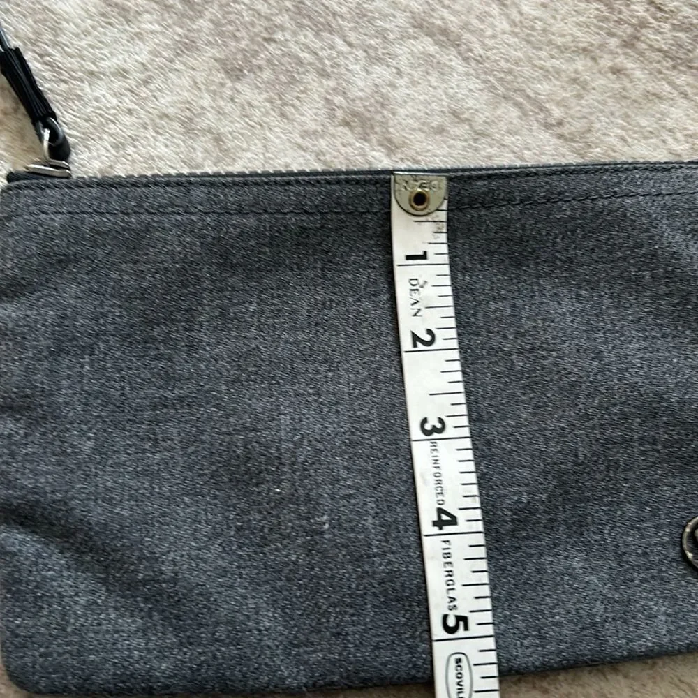 Lululemon grey cosmetic bag